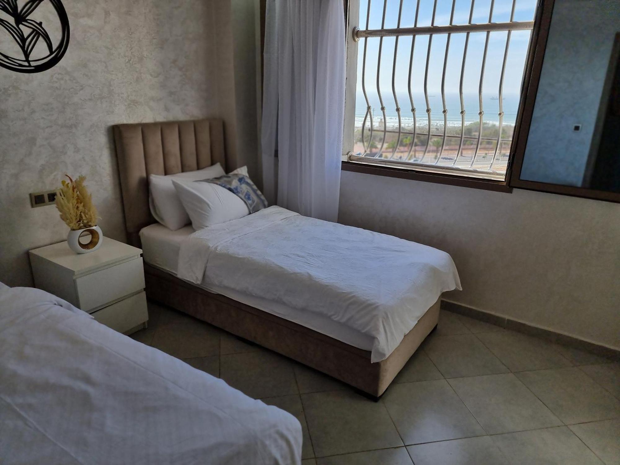Sunset Apartment, Anza Apartment *